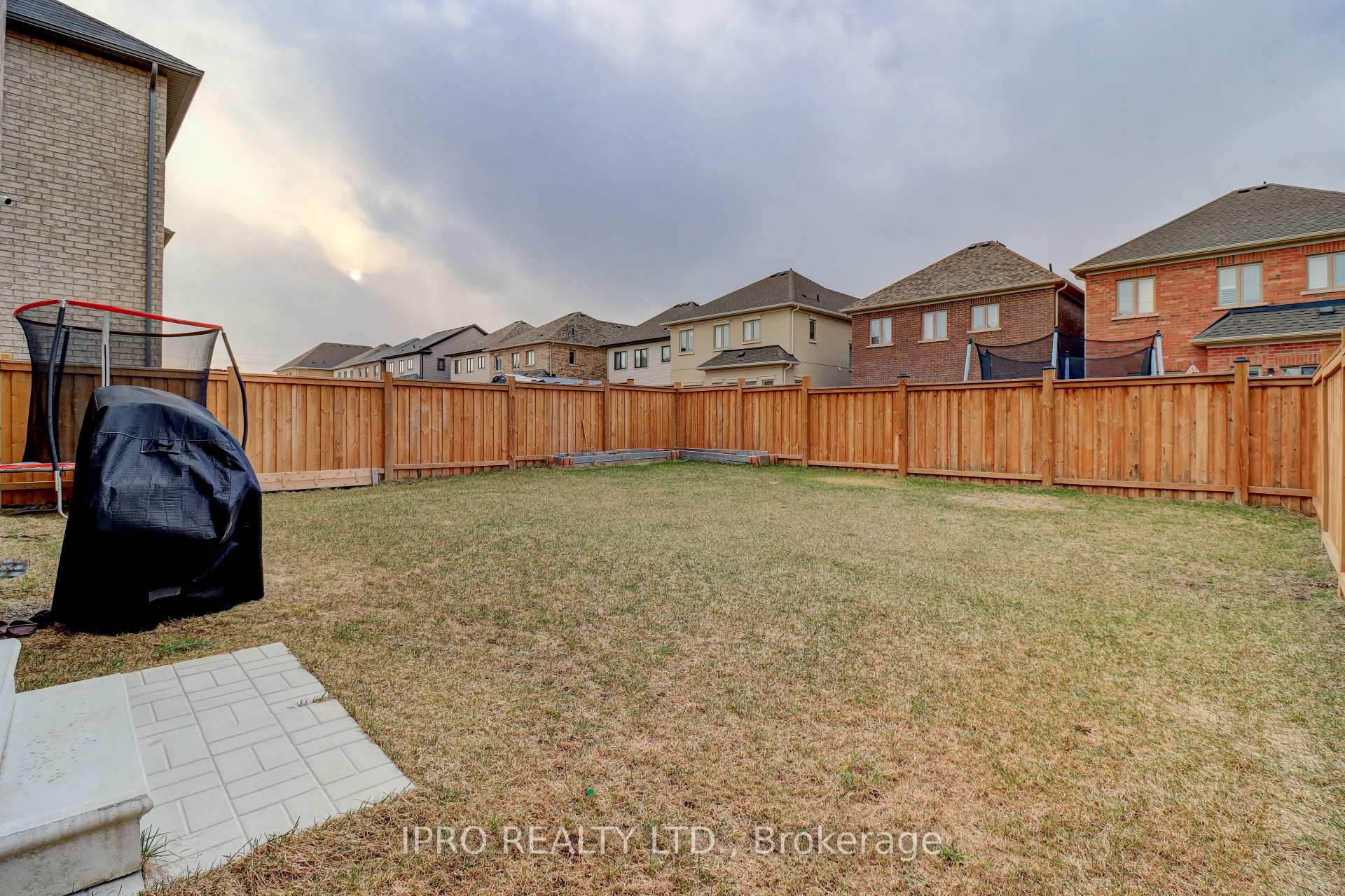 Photo 33 of 168 Ronald Hooper Avenue, Clarington, Bowmanville — HOMEH