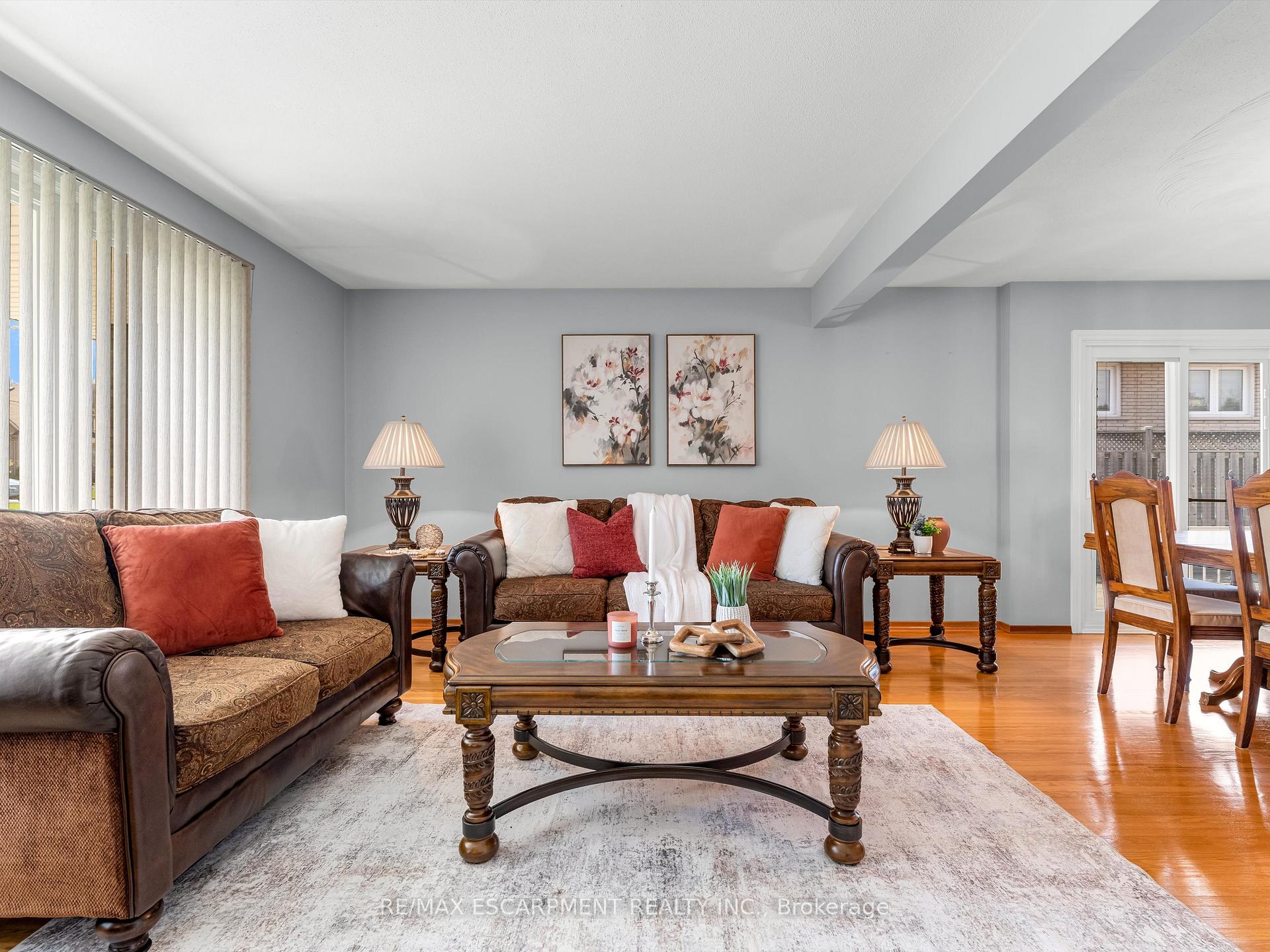 Photo 9 of 31 Kilbourn Avenue, Hamilton, Stoney Creek — HOMEH