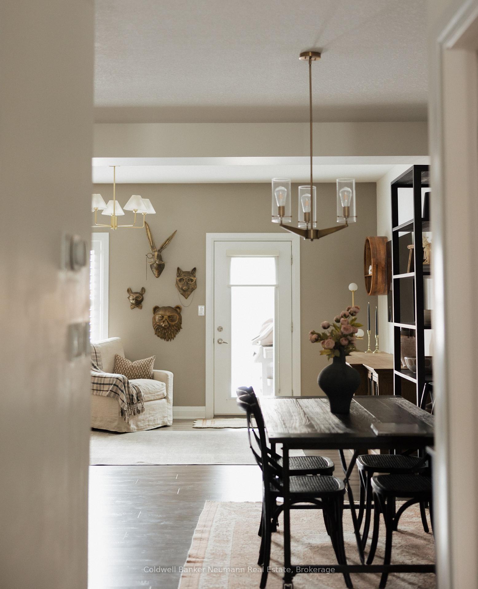 Photo 5 of Unit 5, 118 Simmonds Drive, Guelph, Victoria North — HOMEH