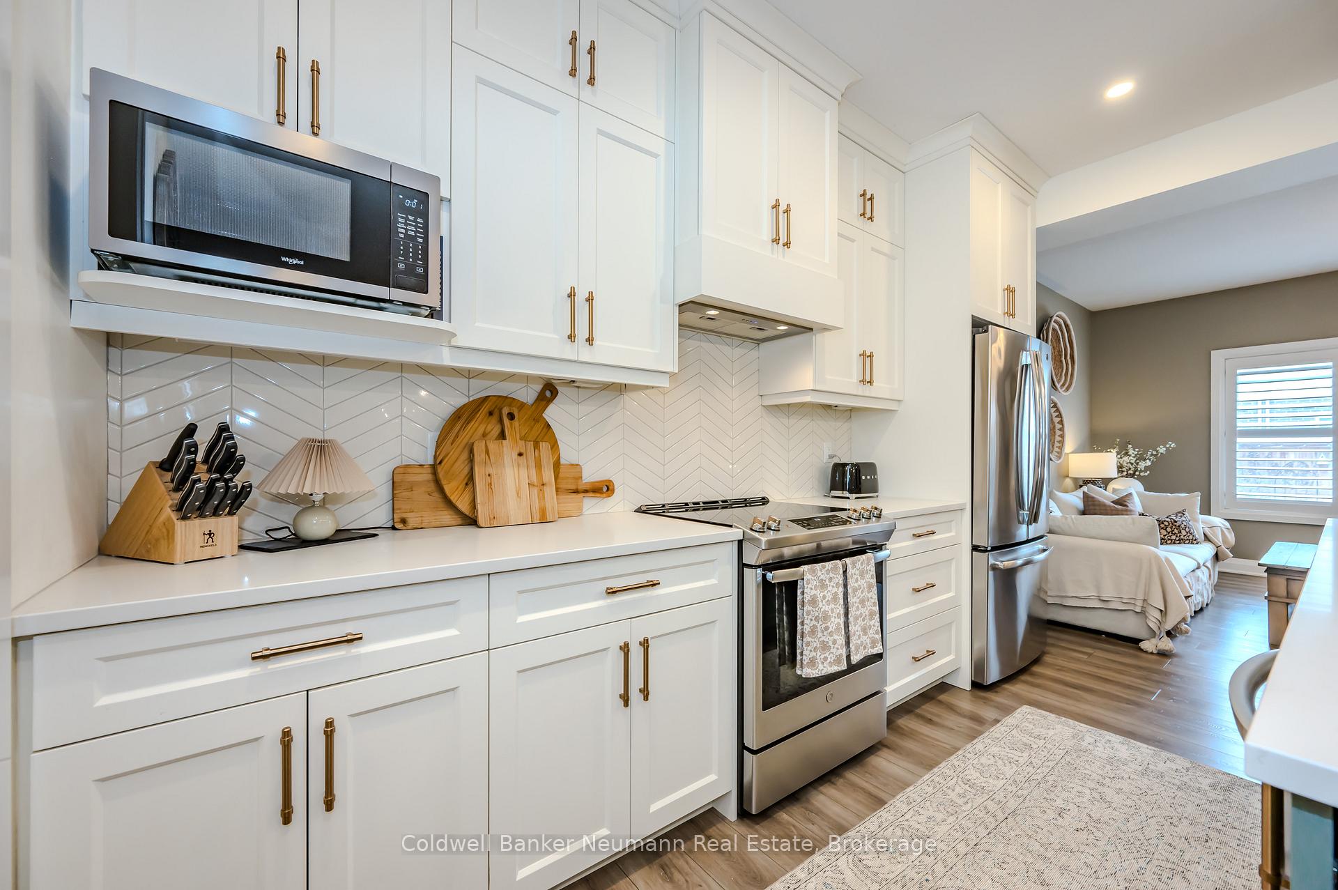 Photo 10 of Unit 5, 118 Simmonds Drive, Guelph, Victoria North — HOMEH