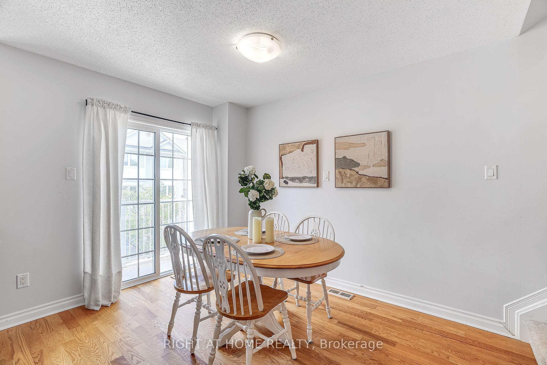 Photo 15 of 134 Fordham Private, Ottawa, Central Park — HOMEH