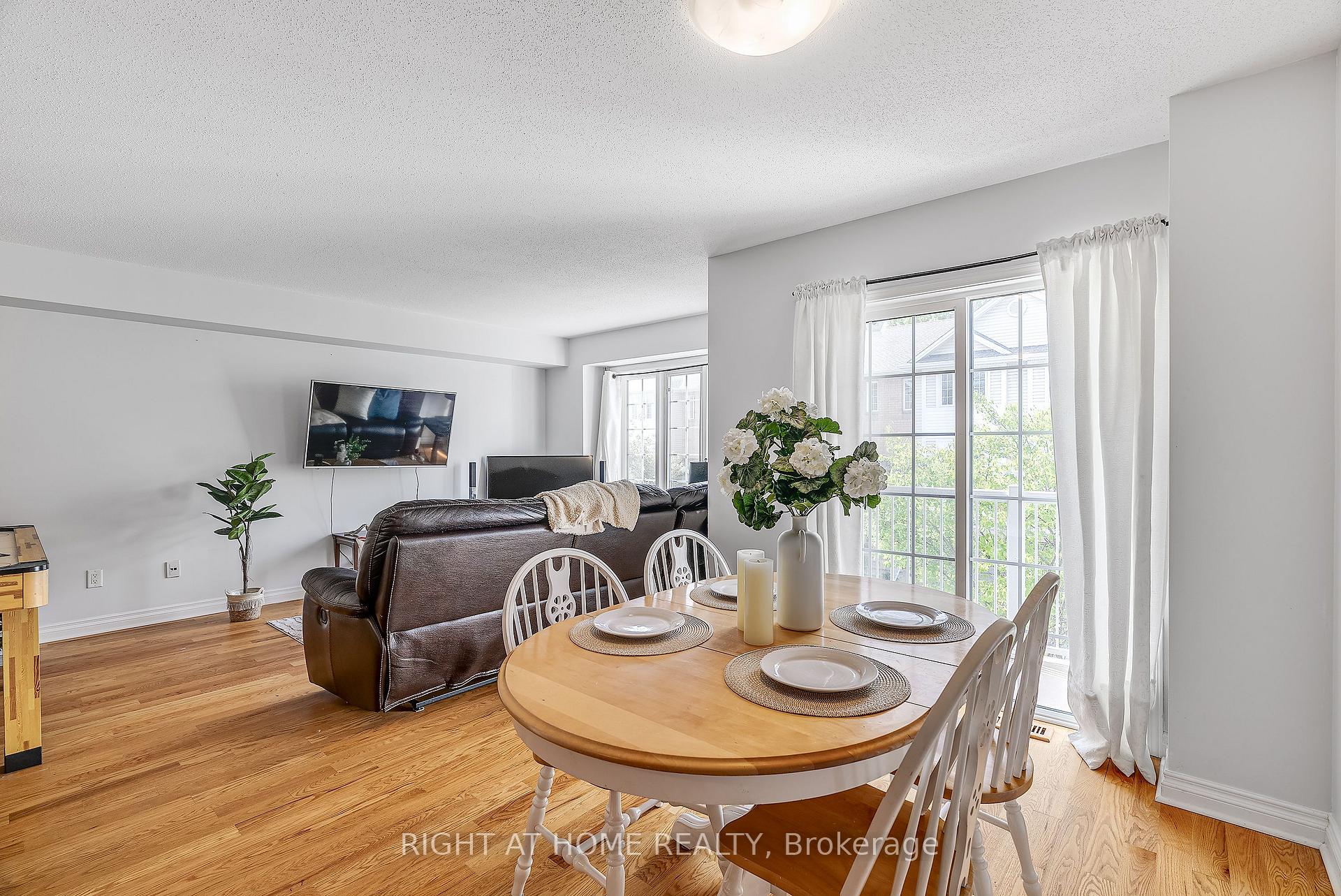 Photo 21 of 134 Fordham Private, Ottawa, Central Park — HOMEH