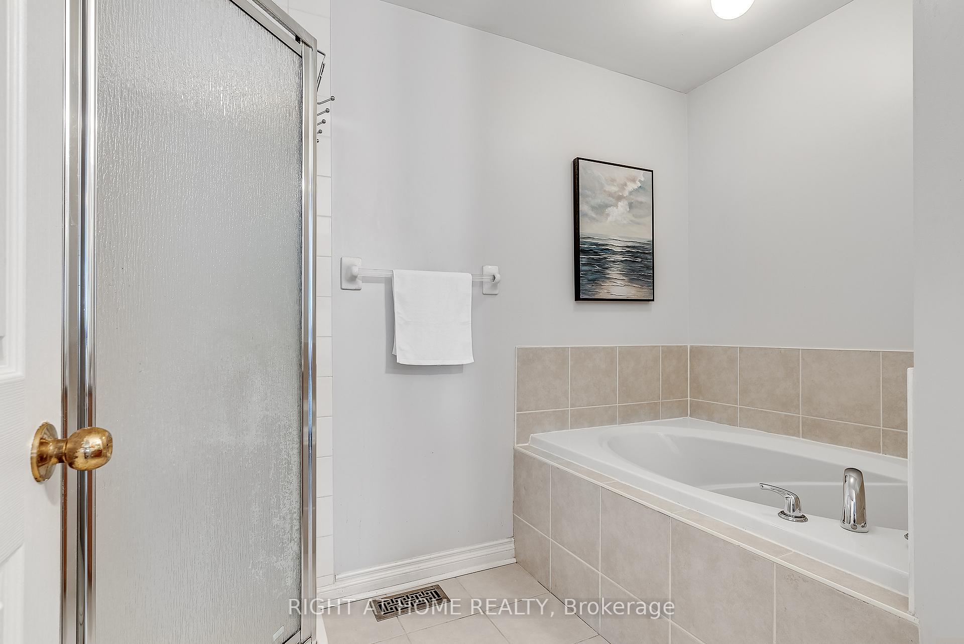 Photo 37 of 134 Fordham Private, Ottawa, Central Park — HOMEH