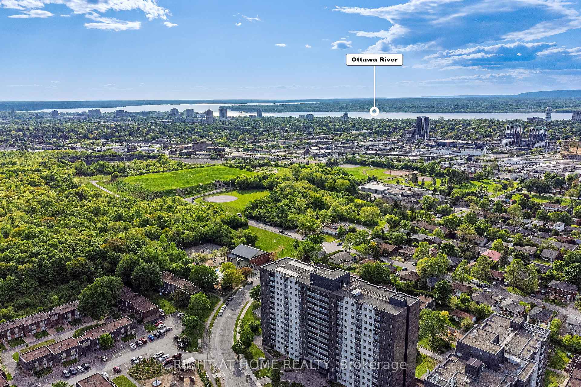 Photo 44 of 134 Fordham Private, Ottawa, Central Park — HOMEH