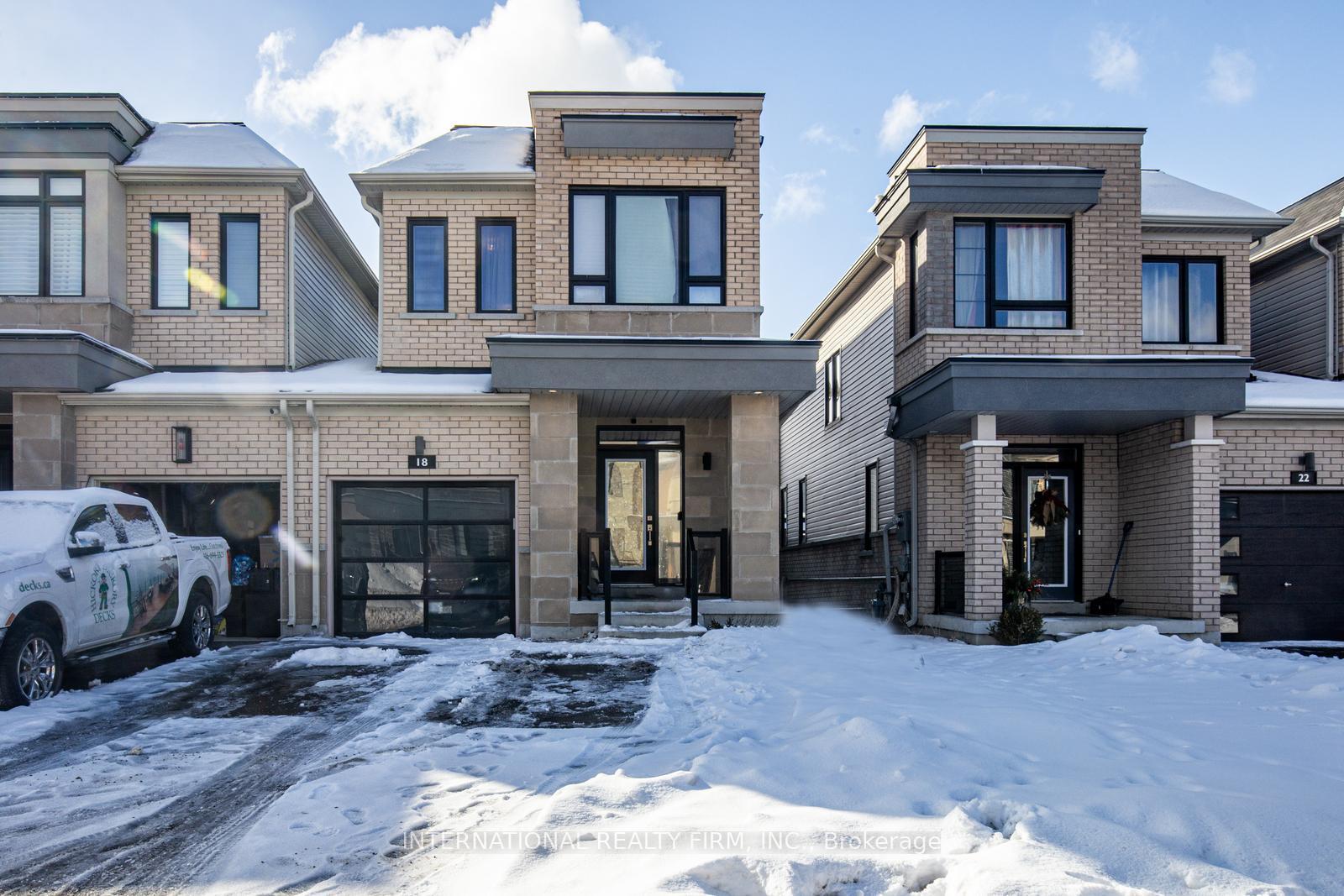 Front of 18 Larkin Lane