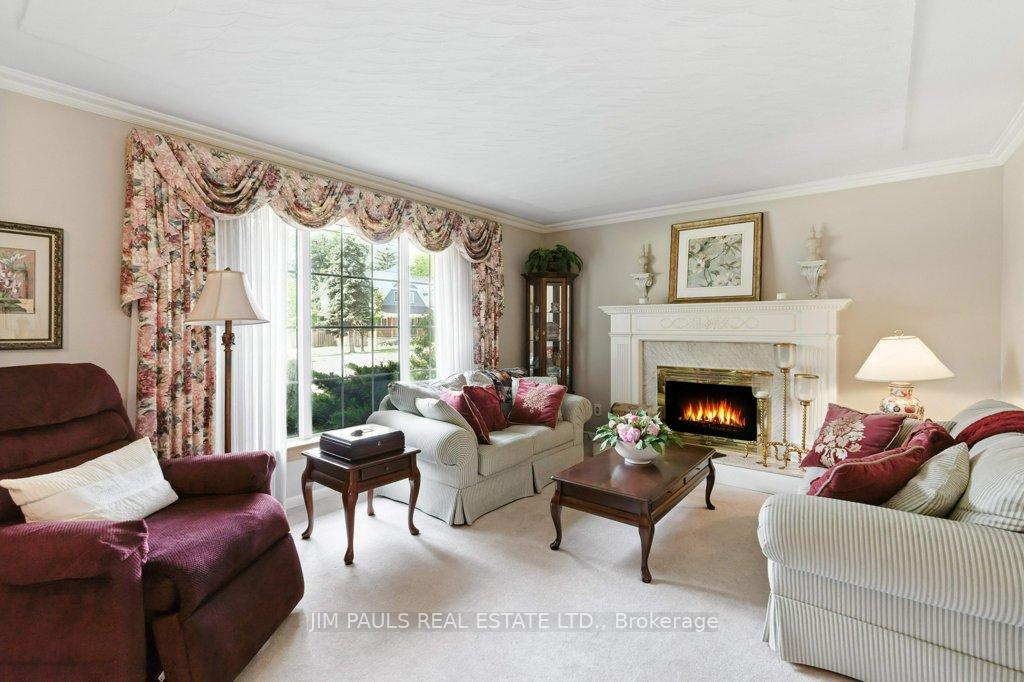 Photo 9 of 207 Broker Drive, Hamilton, Huntington — HOMEH