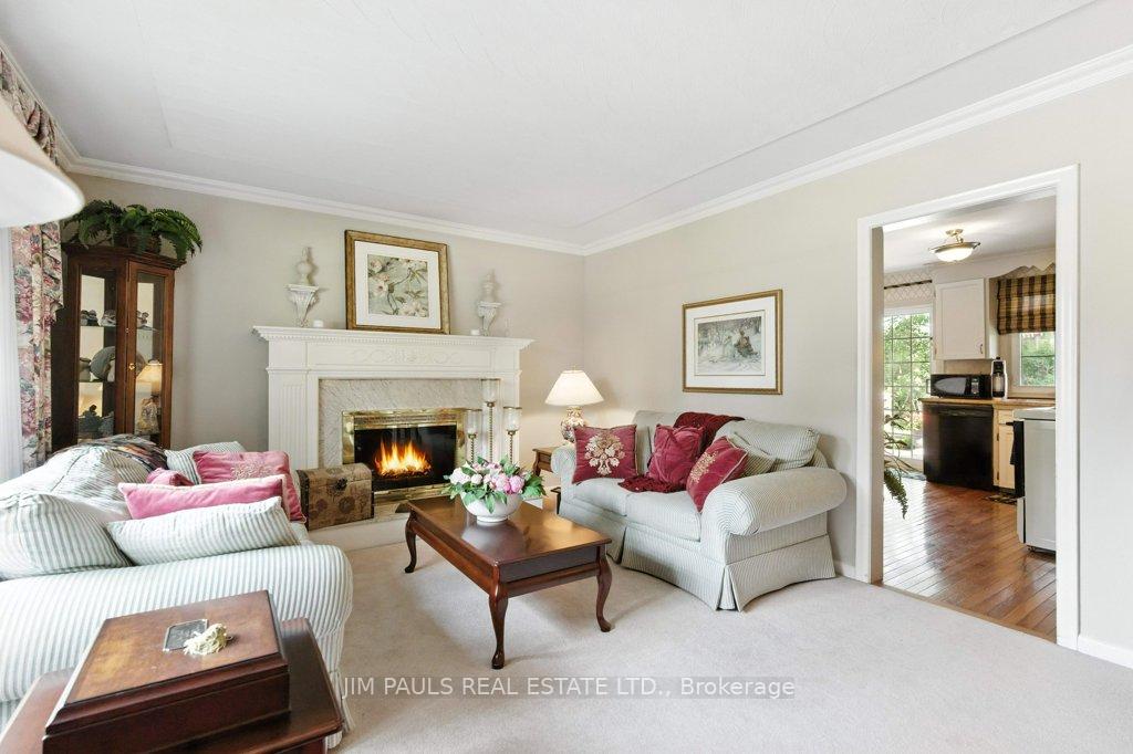 Photo 10 of 207 Broker Drive, Hamilton, Huntington — HOMEH