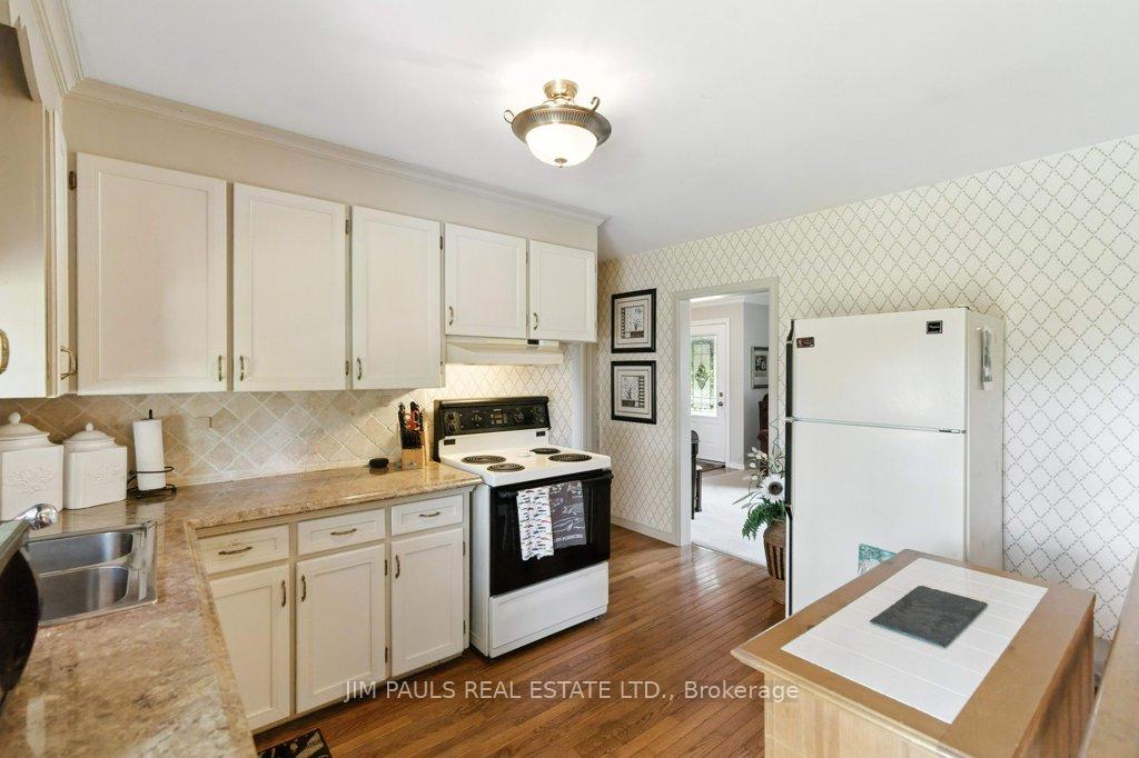 Photo 15 of 207 Broker Drive, Hamilton, Huntington — HOMEH