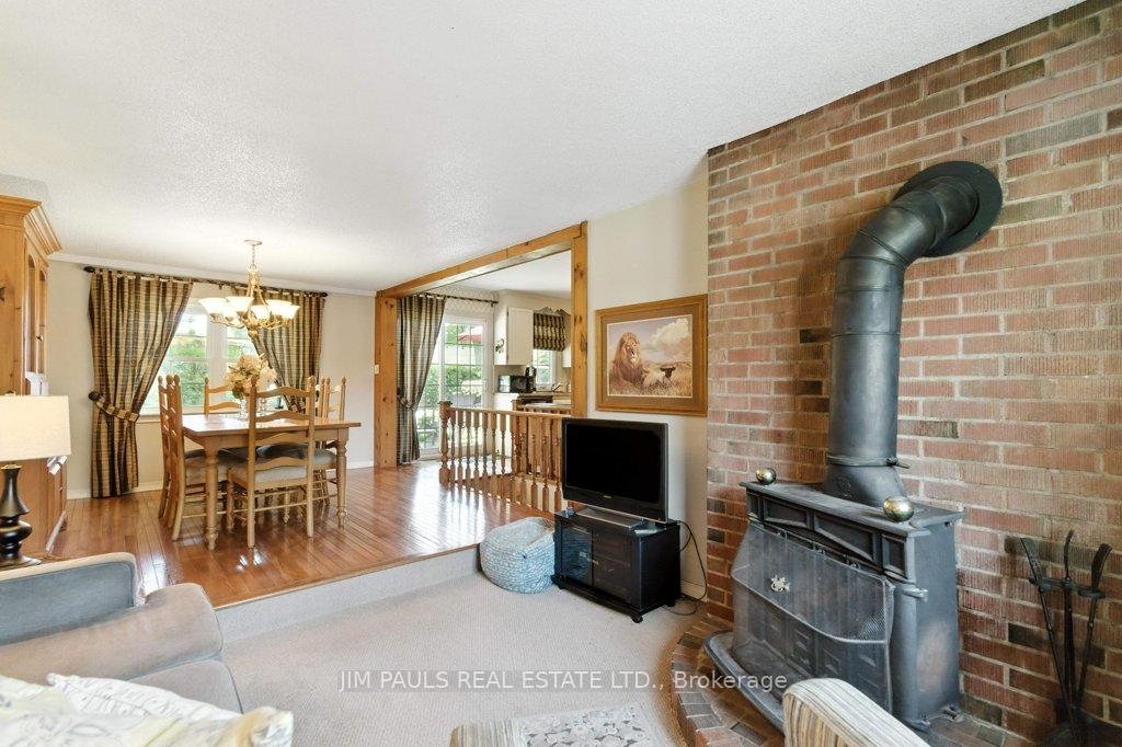Photo 22 of 207 Broker Drive, Hamilton, Huntington — HOMEH