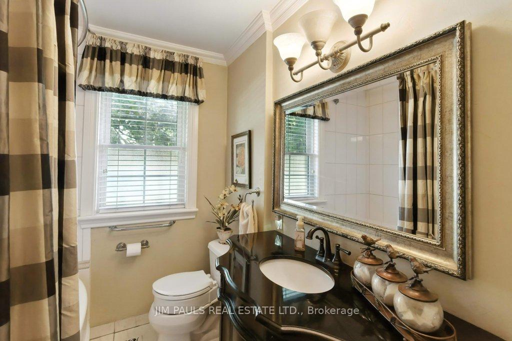 Photo 30 of 207 Broker Drive, Hamilton, Huntington — HOMEH