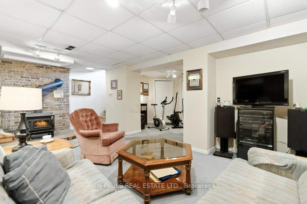 Photo 37 of 207 Broker Drive, Hamilton, Huntington — HOMEH