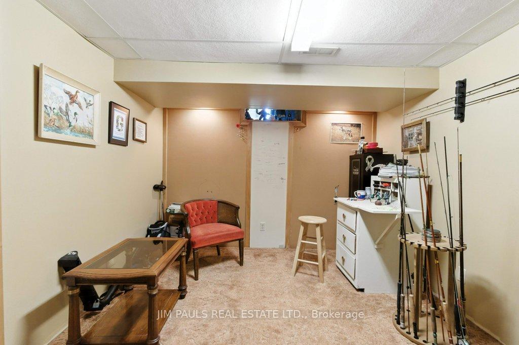 Photo 39 of 207 Broker Drive, Hamilton, Huntington — HOMEH