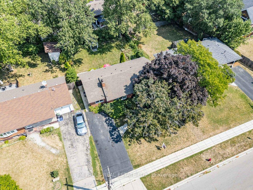 Photo 47 of 207 Broker Drive, Hamilton, Huntington — HOMEH