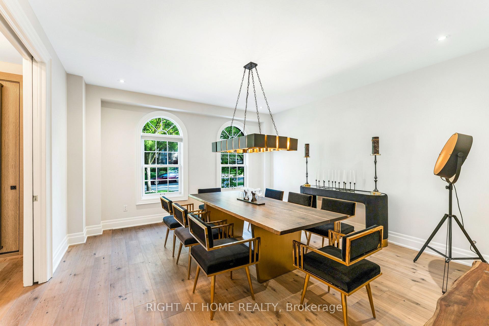 Photo 3 of 100 Willis Drive, Aurora, Aurora Highlands — HOMEH