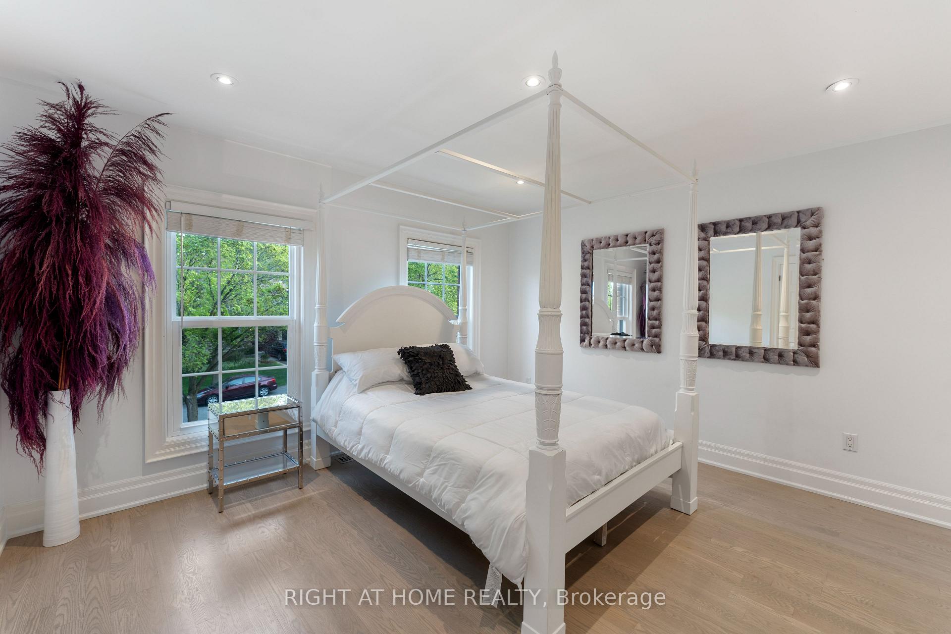 Photo 15 of 100 Willis Drive, Aurora, Aurora Highlands — HOMEH
