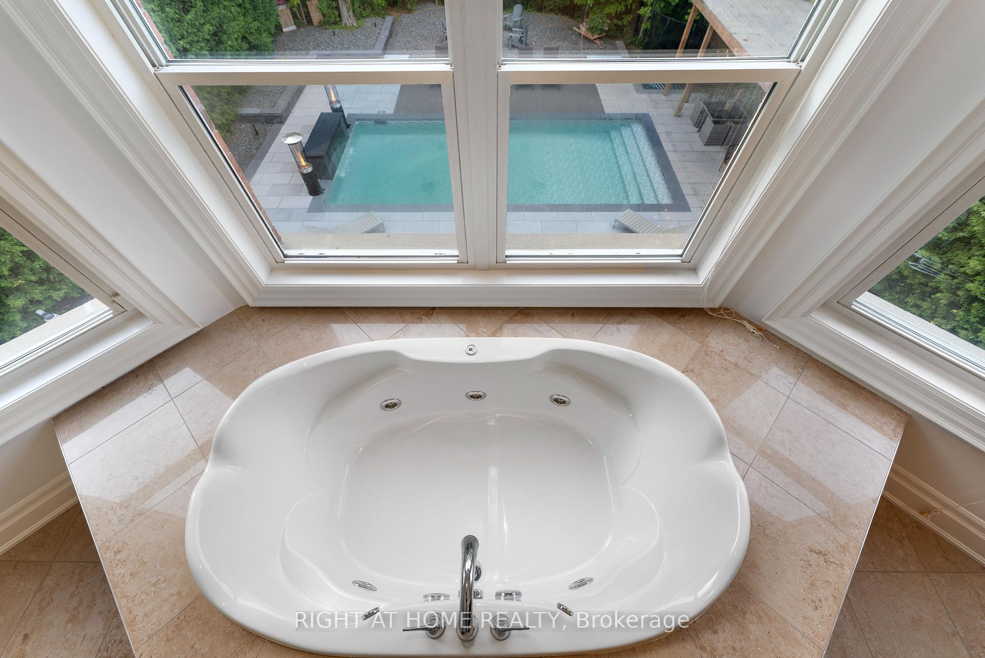 Photo 25 of 100 Willis Drive, Aurora, Aurora Highlands — HOMEH
