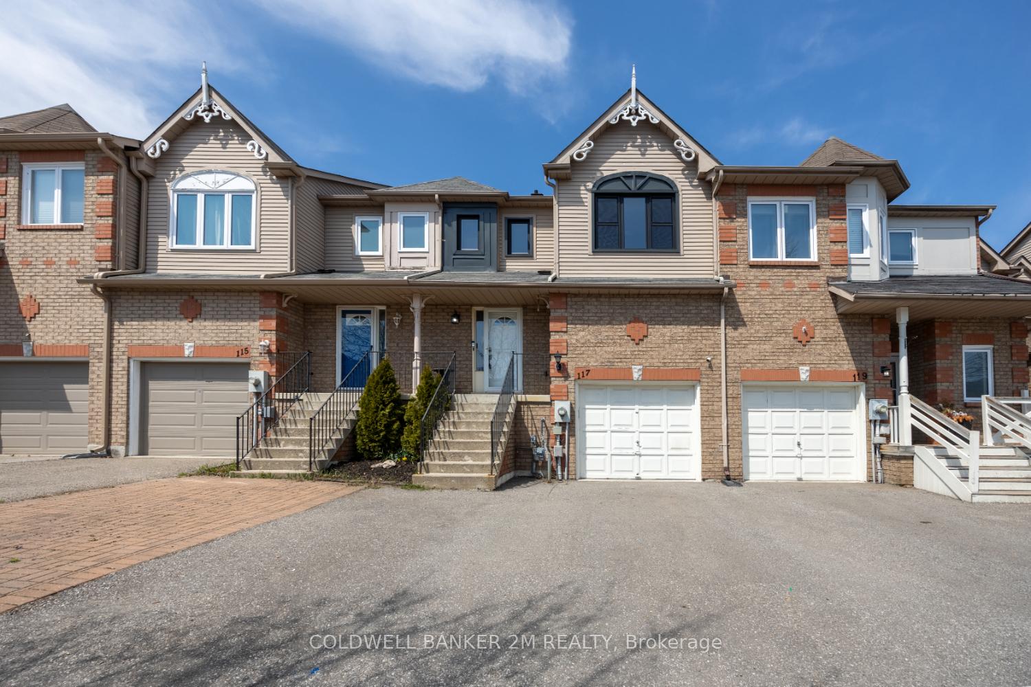 Photo 3 of 117 Trewin Lane, Clarington, Bowmanville — HOMEH