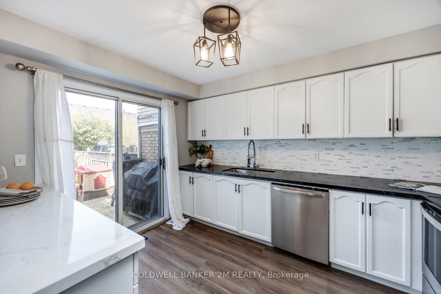 Photo 13 of 117 Trewin Lane, Clarington, Bowmanville — HOMEH