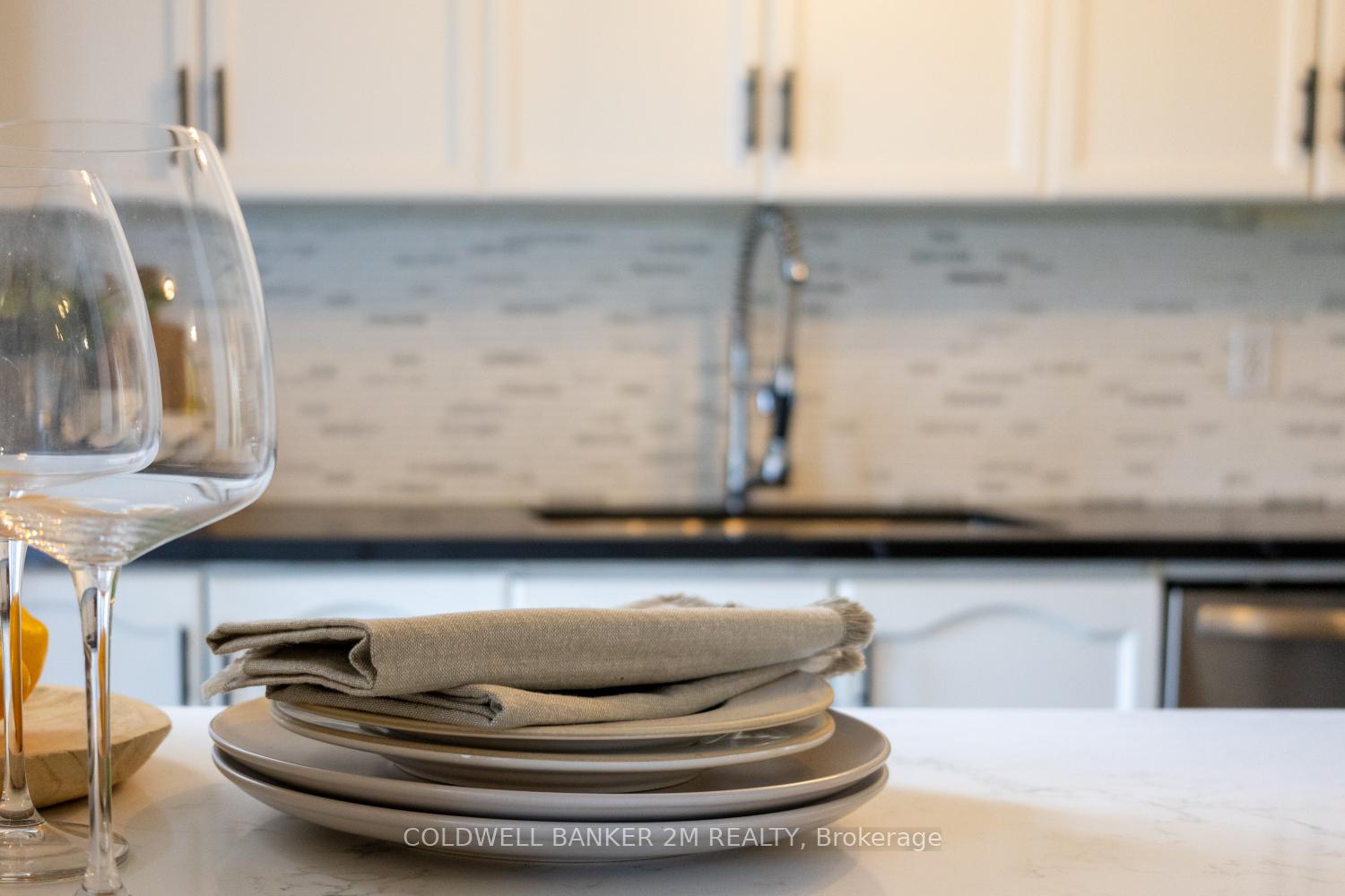 Photo 17 of 117 Trewin Lane, Clarington, Bowmanville — HOMEH