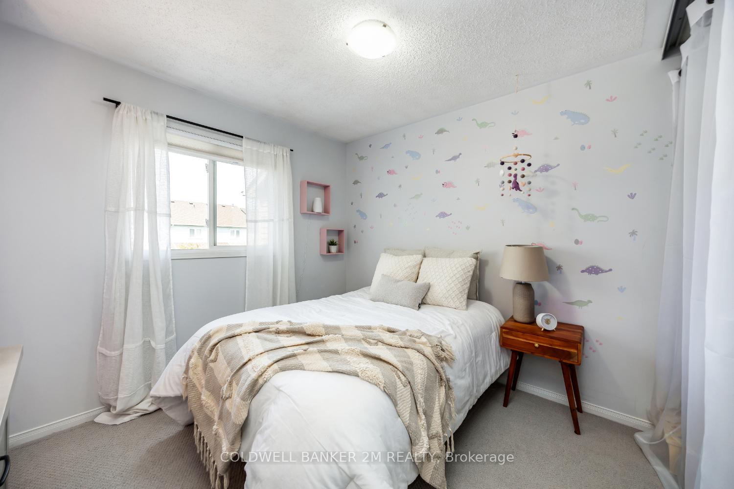 Photo 23 of 117 Trewin Lane, Clarington, Bowmanville — HOMEH