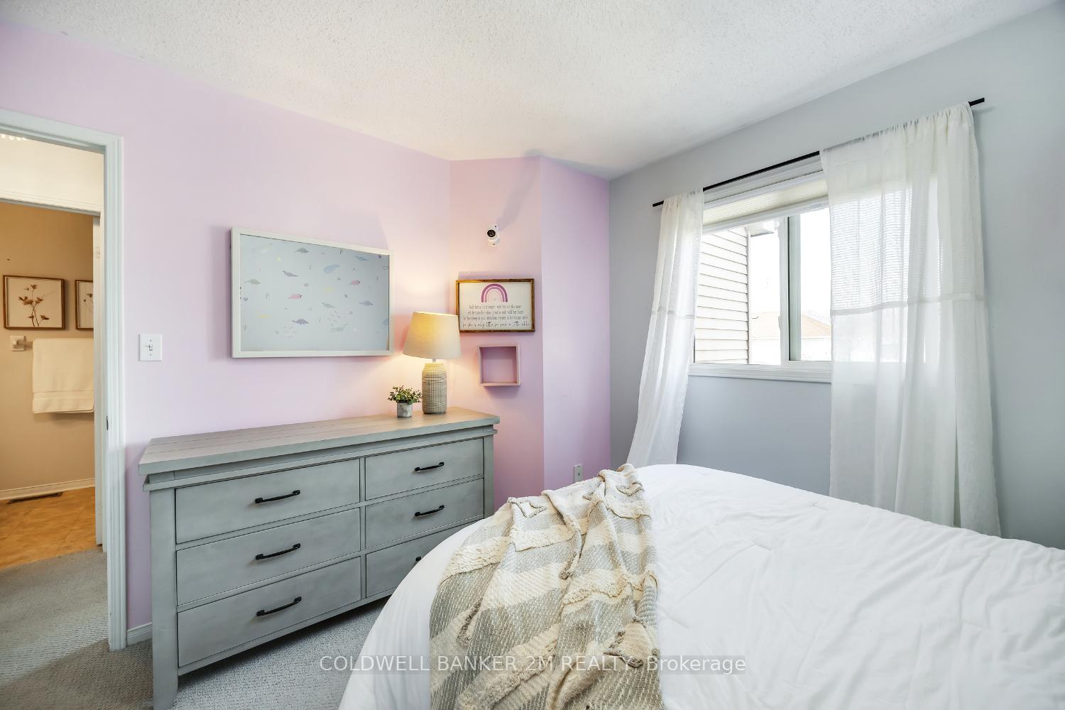 Photo 24 of 117 Trewin Lane, Clarington, Bowmanville — HOMEH