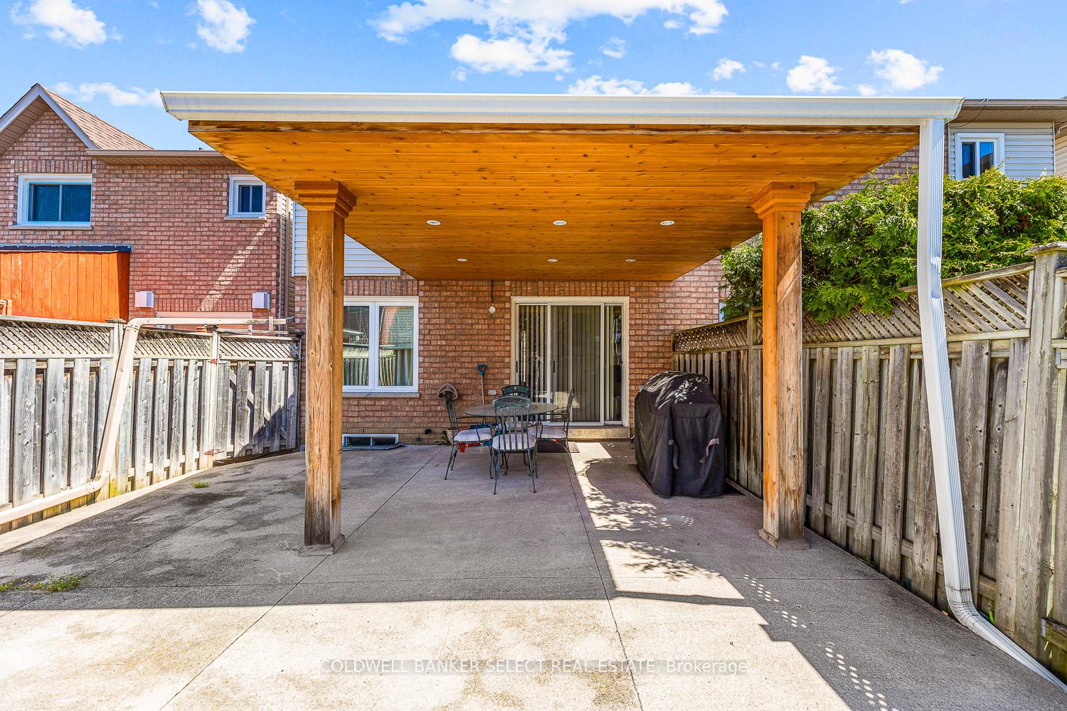Photo 38 of 54 Hanton Crescent, Caledon, Bolton East — HOMEH