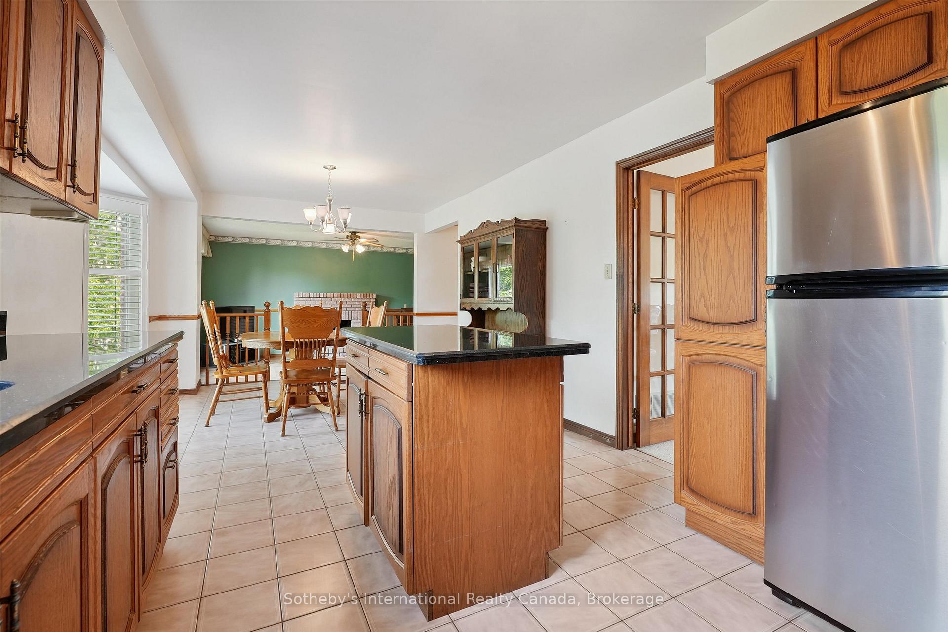 Photo 10 of 6 Windstar Place, Hamilton, Gurnett — HOMEH