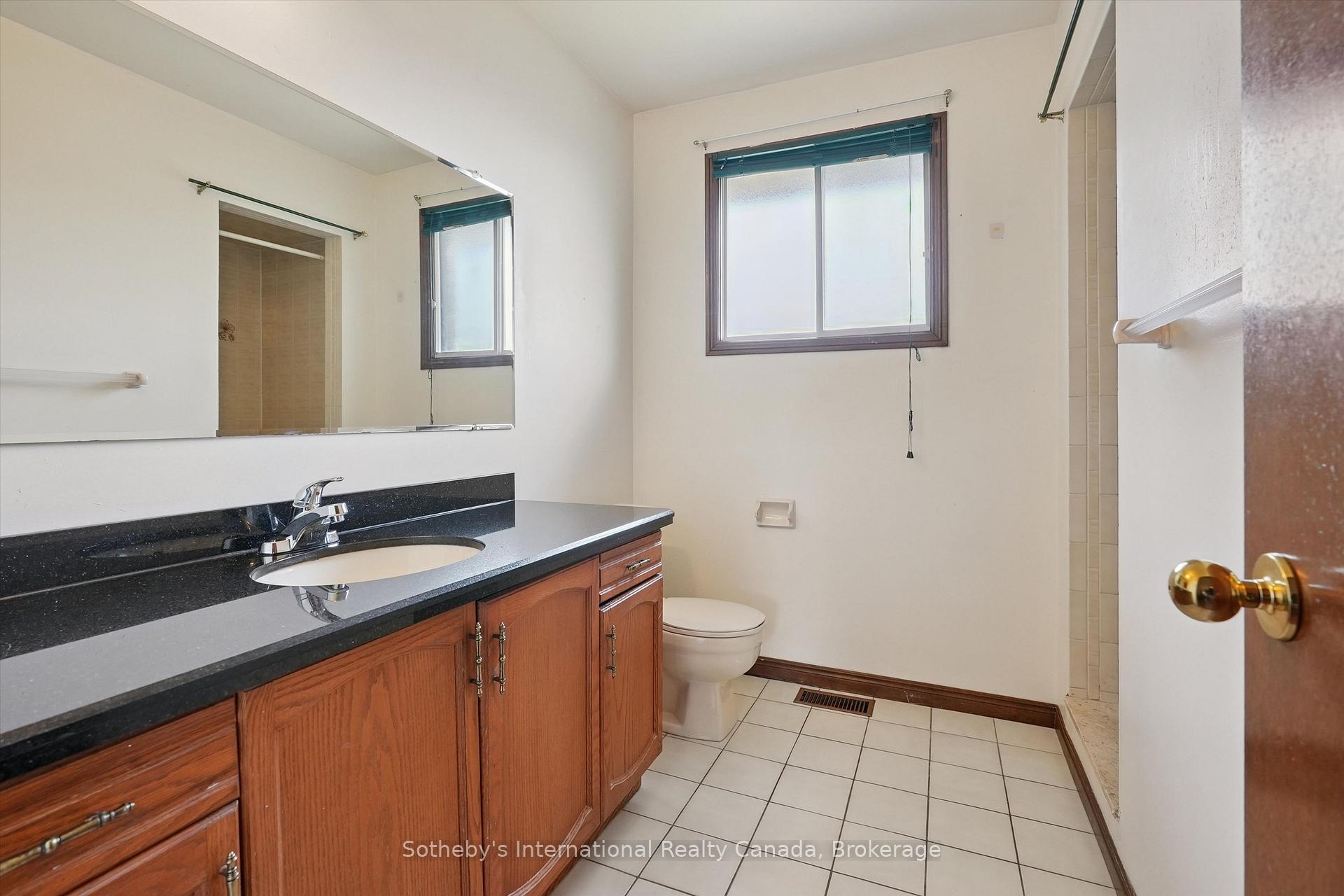 Photo 21 of 6 Windstar Place, Hamilton, Gurnett — HOMEH