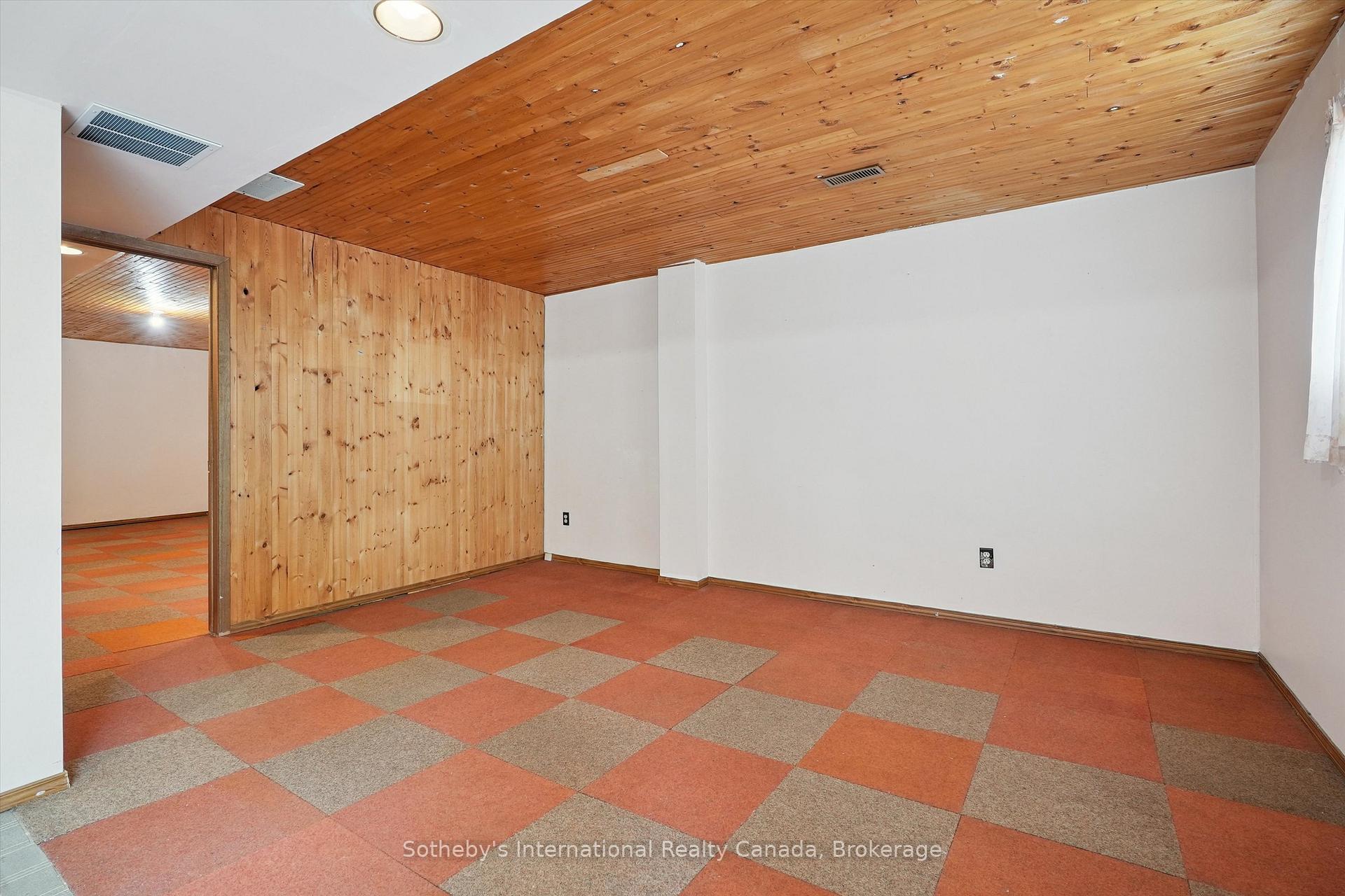 Photo 32 of 6 Windstar Place, Hamilton, Gurnett — HOMEH