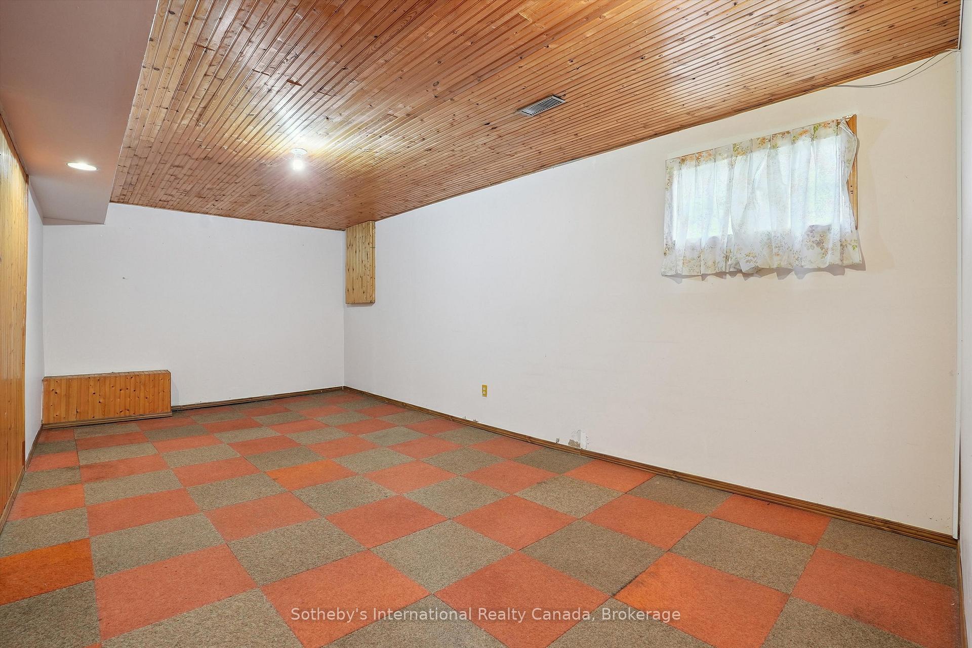 Photo 33 of 6 Windstar Place, Hamilton, Gurnett — HOMEH