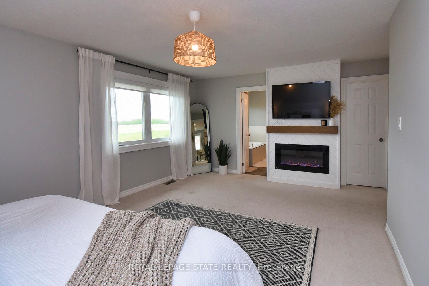 Photo 26 of 97 Voyager Pass, Hamilton, Binbrook — HOMEH