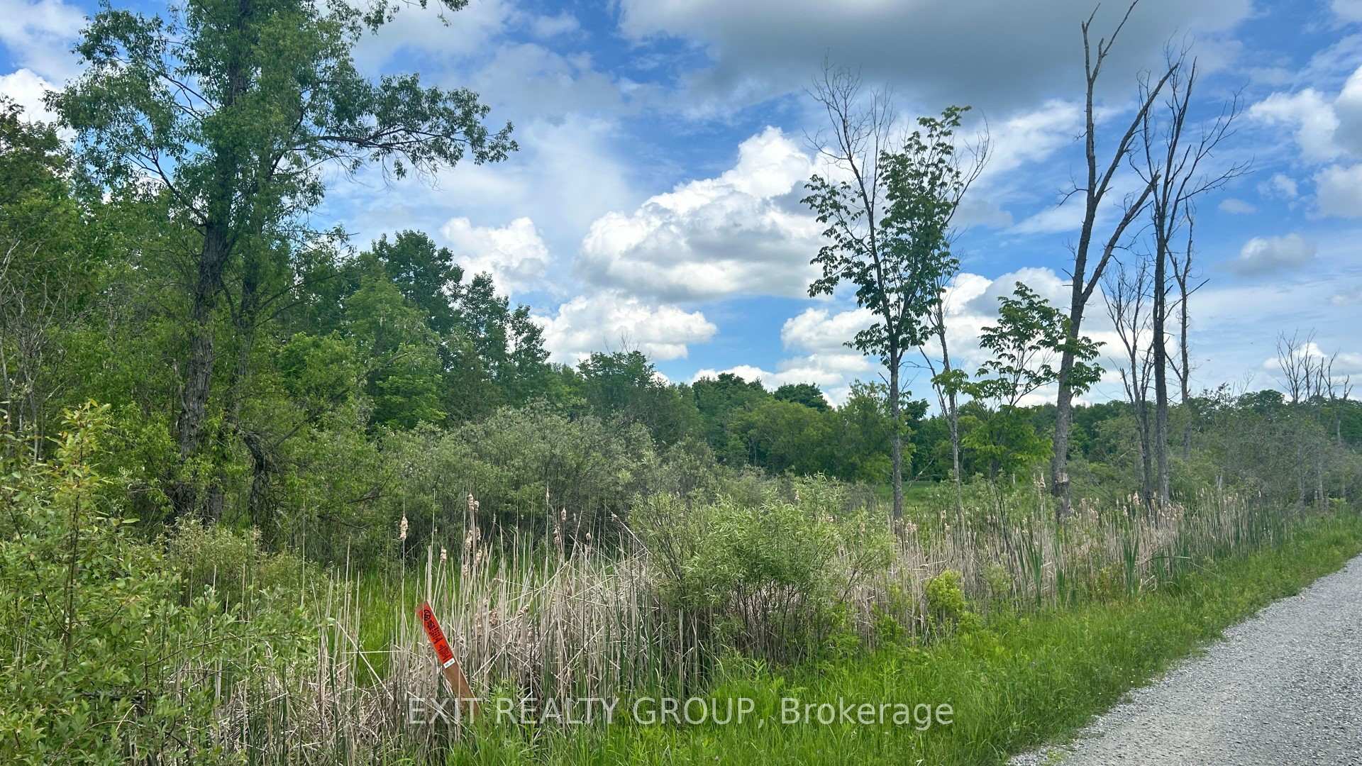 Photo 6 of 1989 Elm Tree Road, Frontenac, Frontenac Centre — HOMEH