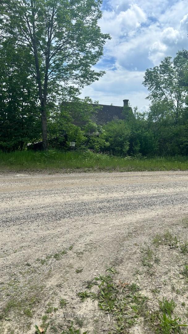 Photo 17 of 1989 Elm Tree Road, Frontenac, Frontenac Centre — HOMEH