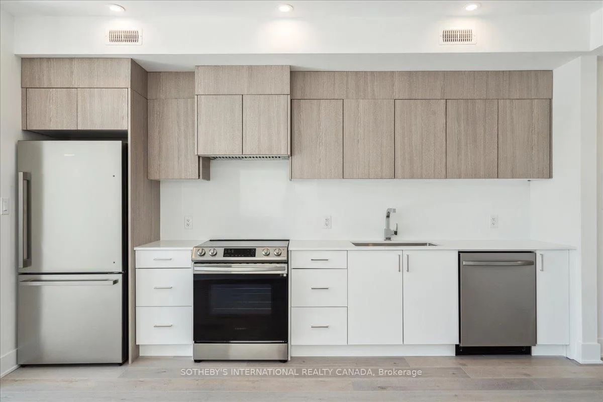 Photo 5 of 683 Melbourne Avenue, Ottawa, Laurentianview — HOMEH