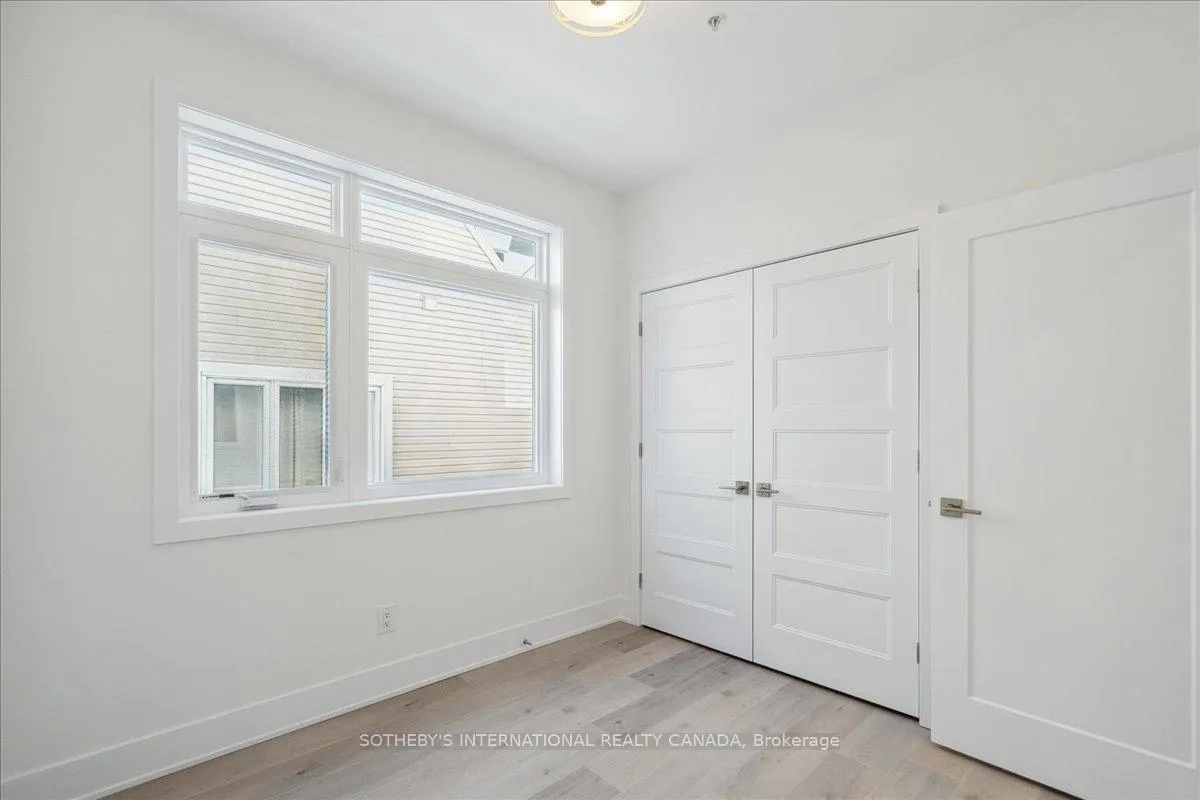 Photo 13 of 683 Melbourne Avenue, Ottawa, Laurentianview — HOMEH