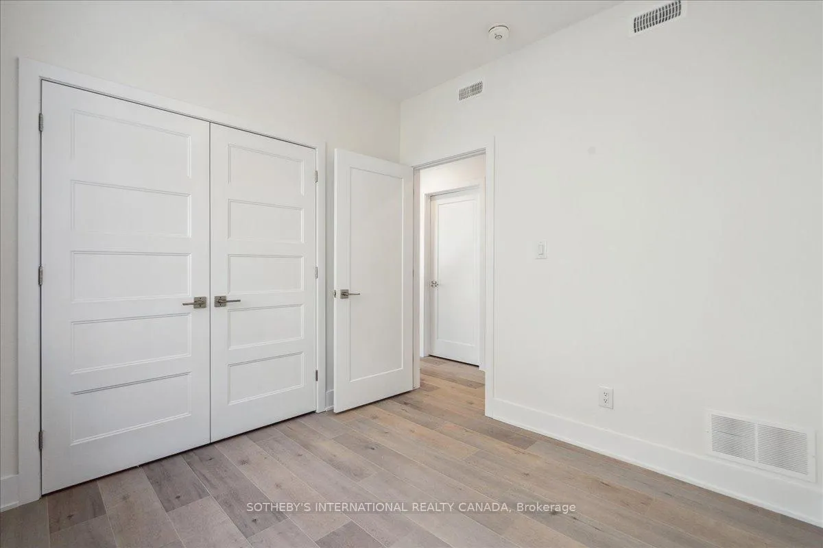 Photo 14 of 683 Melbourne Avenue, Ottawa, Laurentianview — HOMEH