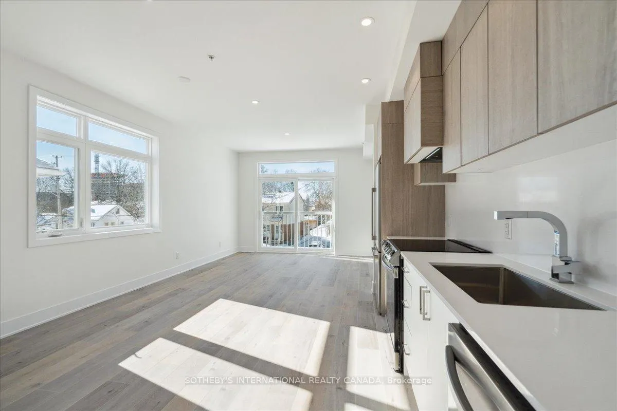 Photo 18 of 683 Melbourne Avenue, Ottawa, Laurentianview — HOMEH