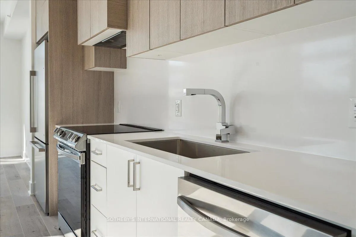 Photo 21 of 683 Melbourne Avenue, Ottawa, Laurentianview — HOMEH