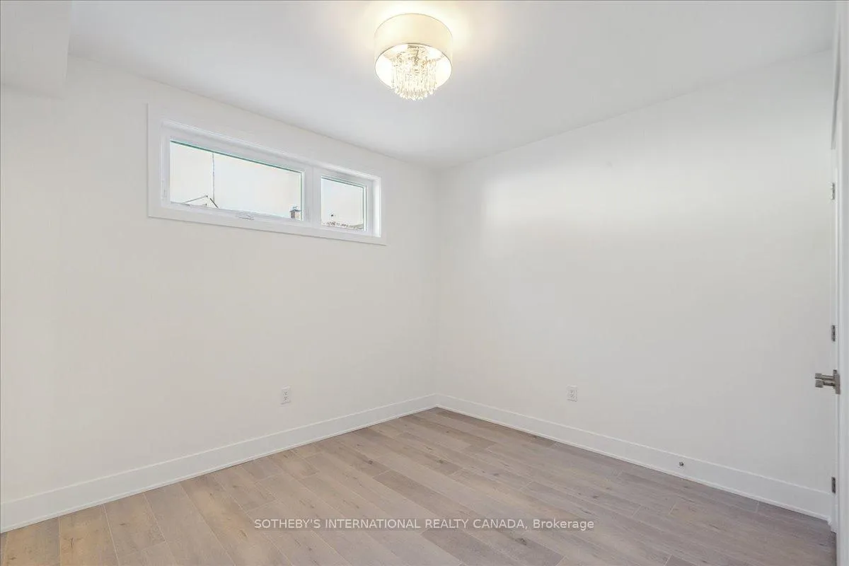 Photo 38 of 683 Melbourne Avenue, Ottawa, Laurentianview — HOMEH