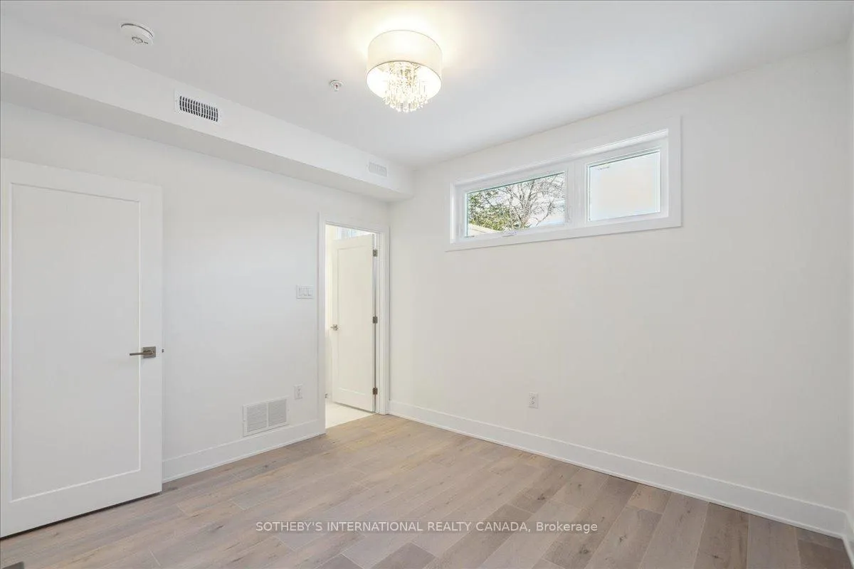 Photo 39 of 683 Melbourne Avenue, Ottawa, Laurentianview — HOMEH