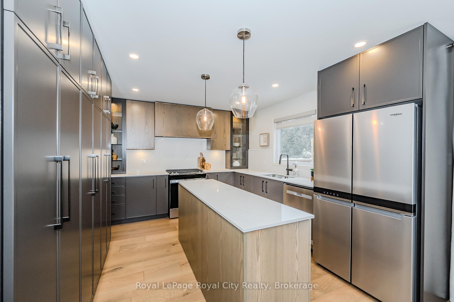 Photo 6 of 24 Bridlewood Drive, Guelph, Kortright Hills — HOMEH