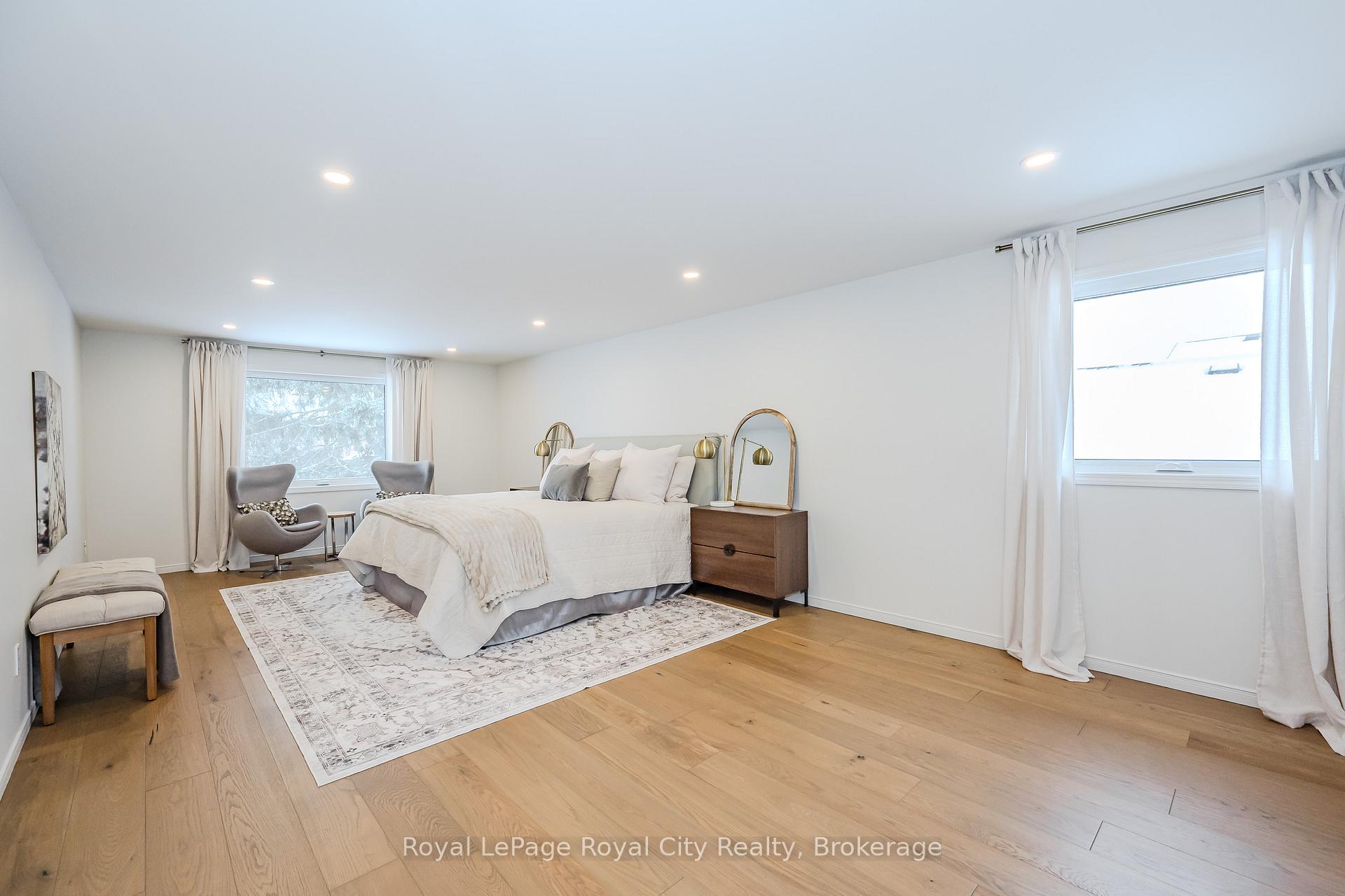 Photo 16 of 24 Bridlewood Drive, Guelph, Kortright Hills — HOMEH