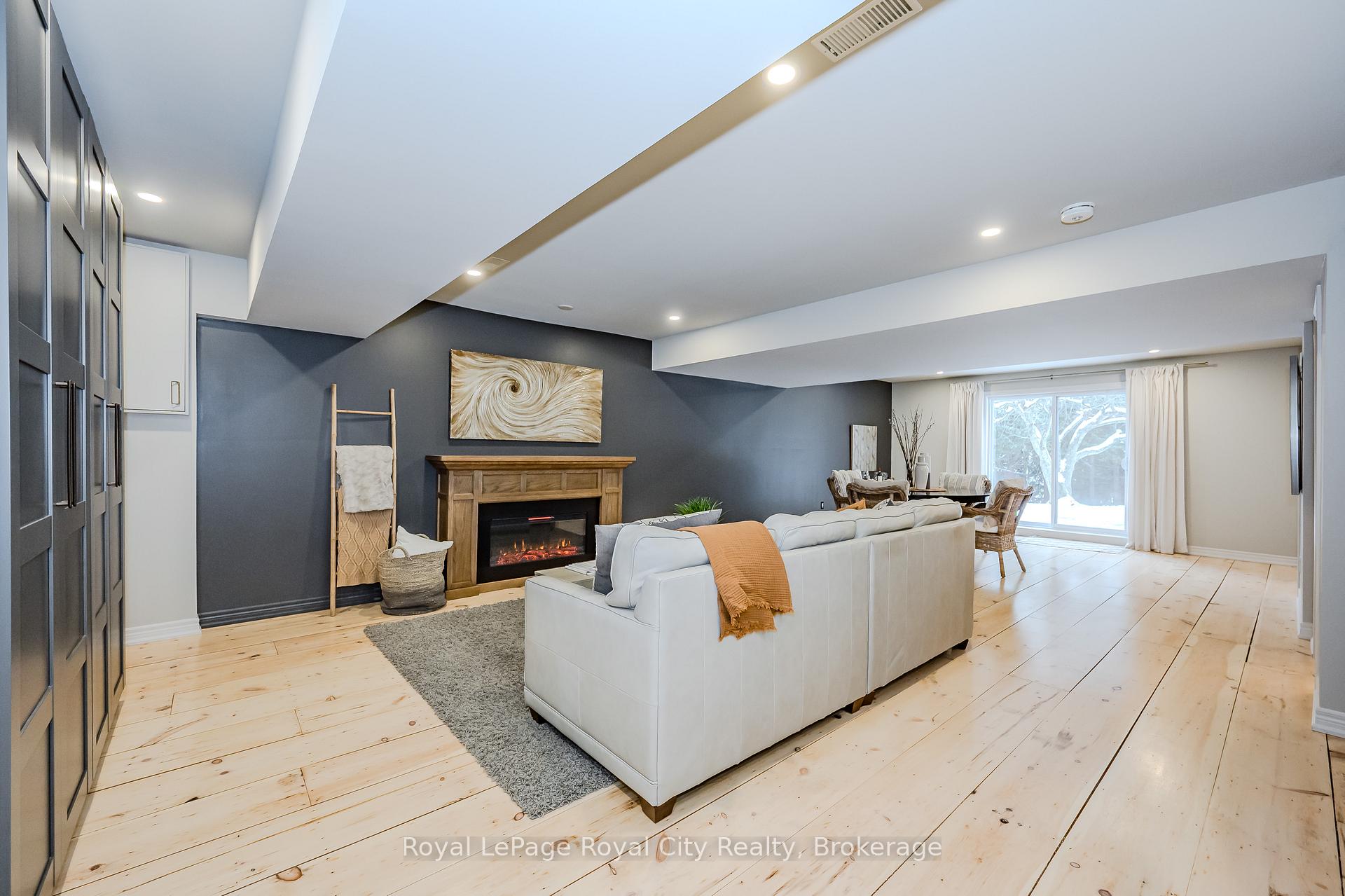 Photo 26 of 24 Bridlewood Drive, Guelph, Kortright Hills — HOMEH