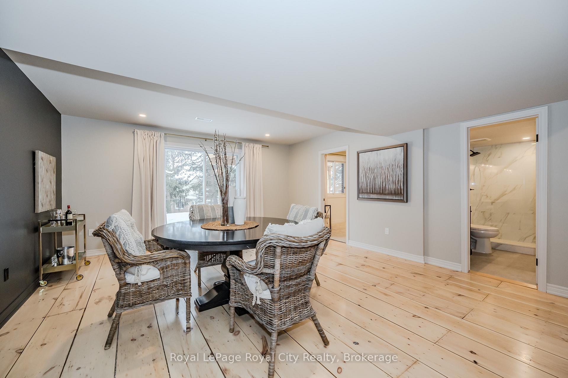 Photo 27 of 24 Bridlewood Drive, Guelph, Kortright Hills — HOMEH