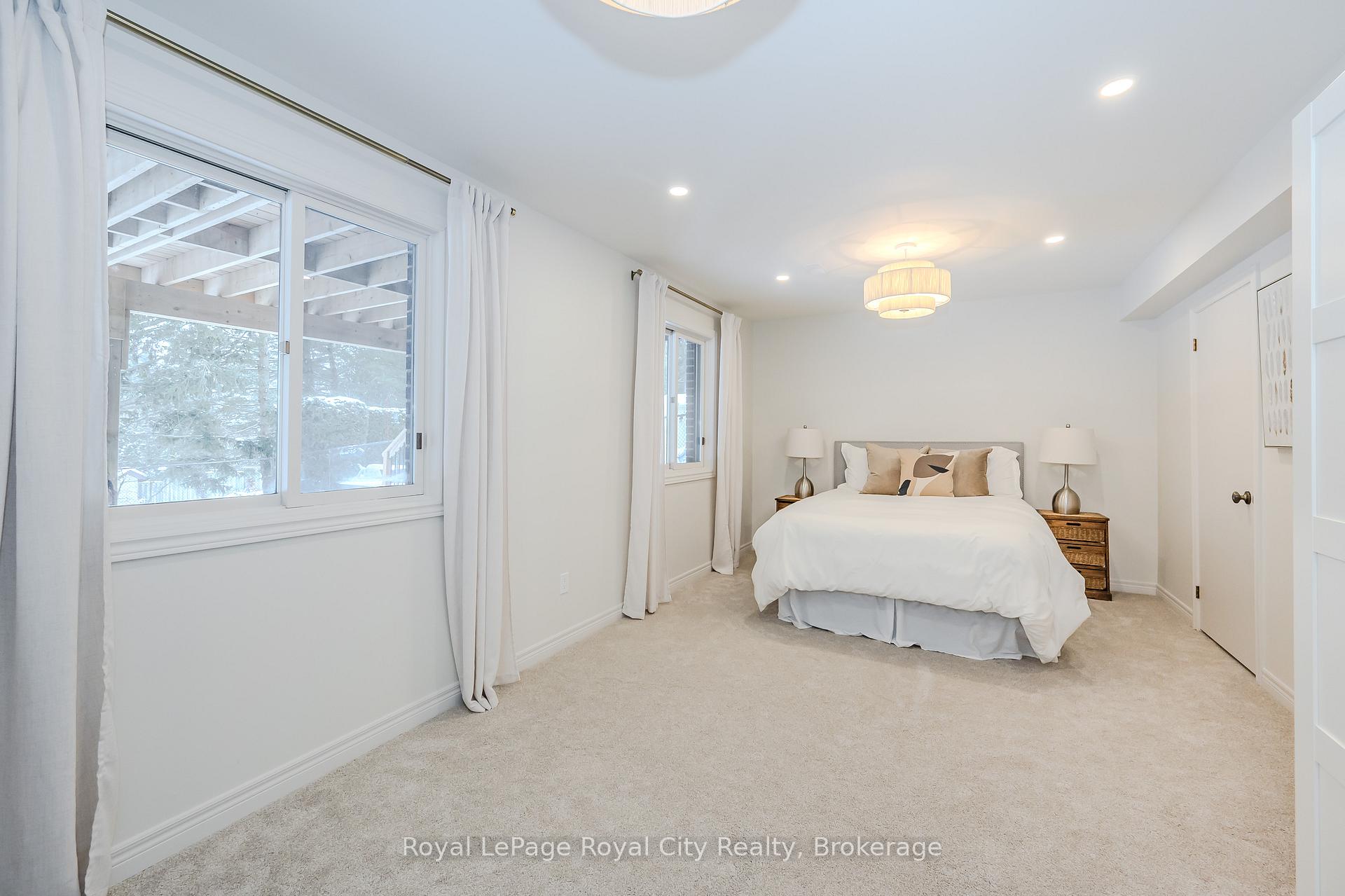 Photo 29 of 24 Bridlewood Drive, Guelph, Kortright Hills — HOMEH