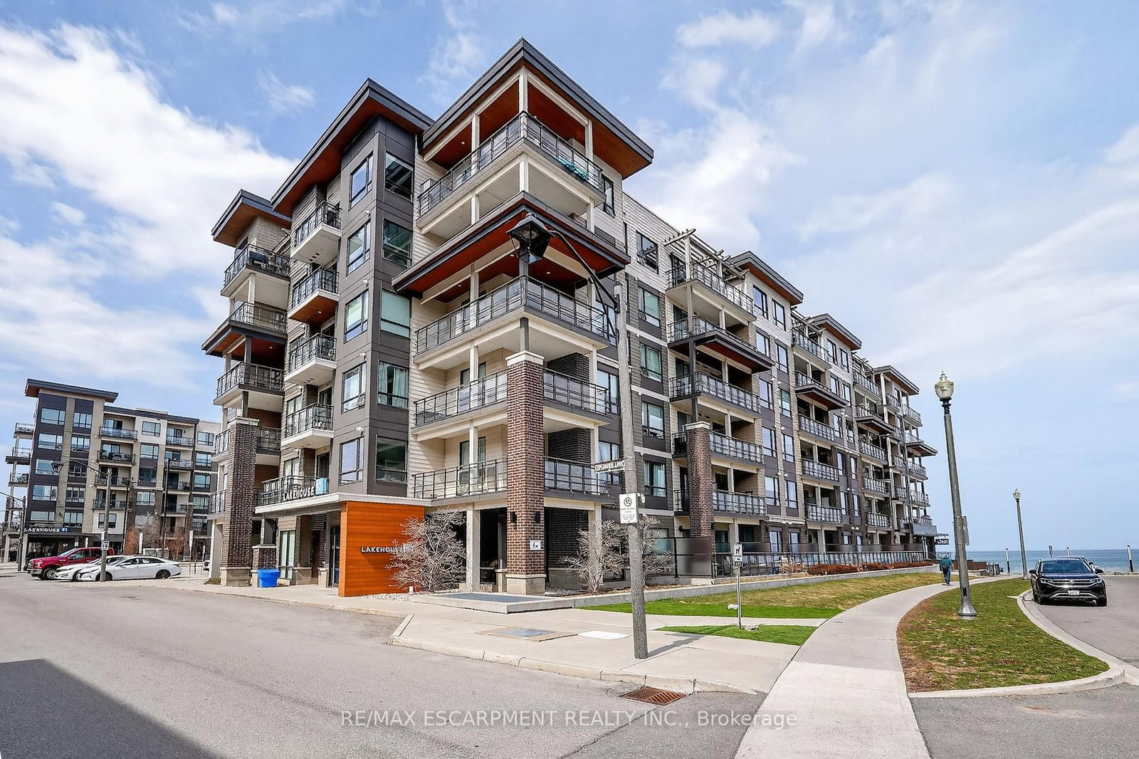 Photo 2 of Unit 602, 10 Esplanade Lane, Grimsby, Grimsby Beach — HOMEH