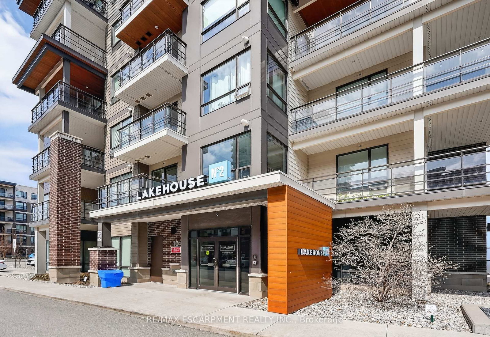 Photo 3 of Unit 602, 10 Esplanade Lane, Grimsby, Grimsby Beach — HOMEH