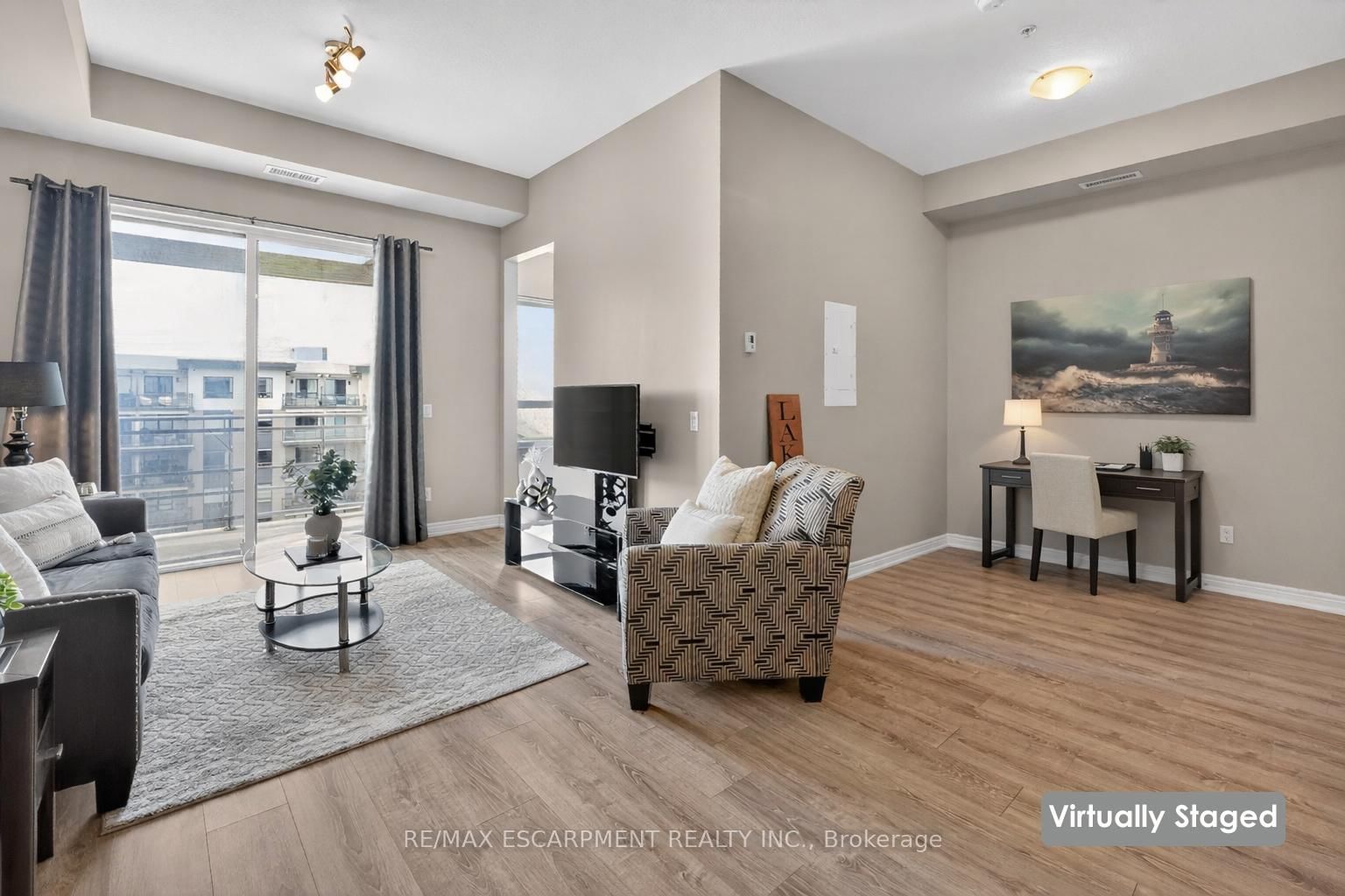 Photo 9 of Unit 602, 10 Esplanade Lane, Grimsby, Grimsby Beach — HOMEH