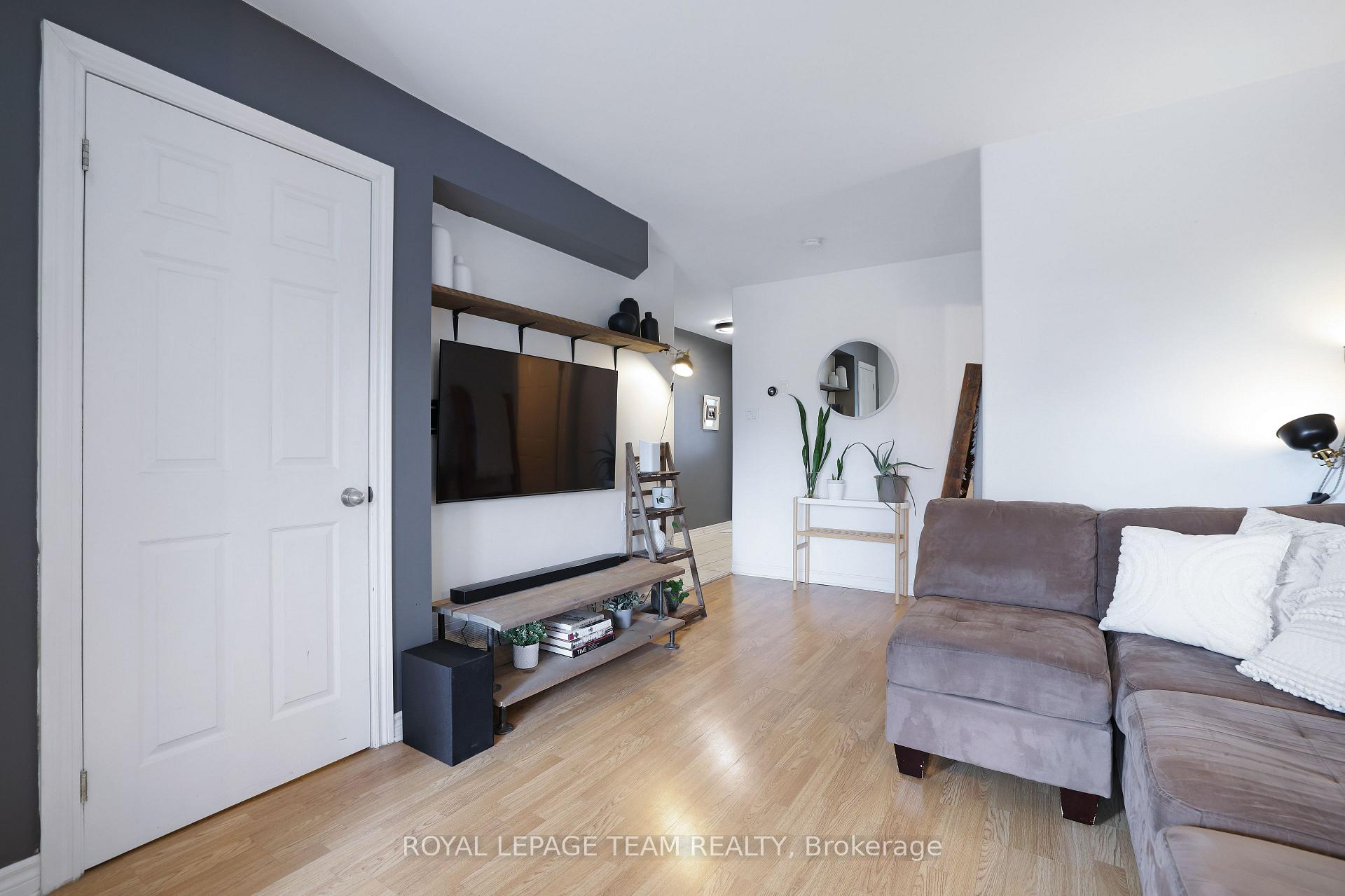 Photo 6 of 10 Johnston Street, Carleton Place — HOMEH
