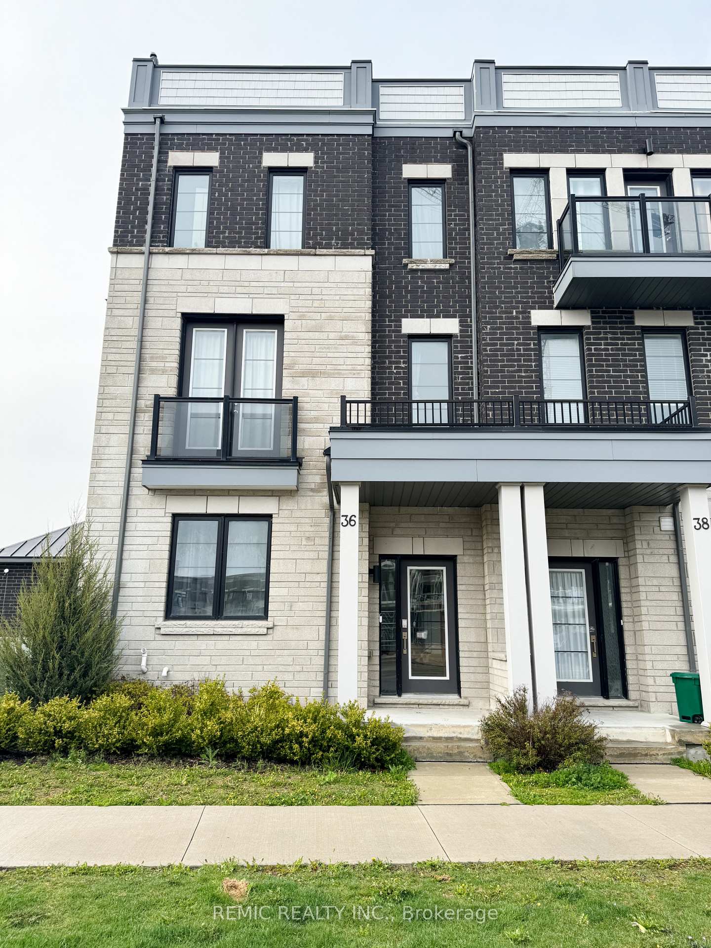 Front of 36 Clarington Boulevard